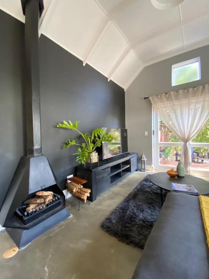 Cosy And Unique Family Retreat In Hout Bay Villa Кейптаун Екстериор снимка