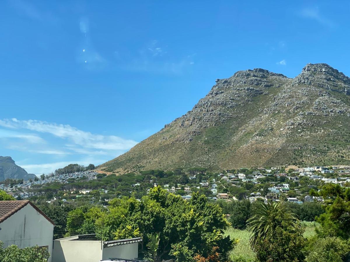 Cosy And Unique Family Retreat In Hout Bay Villa Кейптаун Екстериор снимка