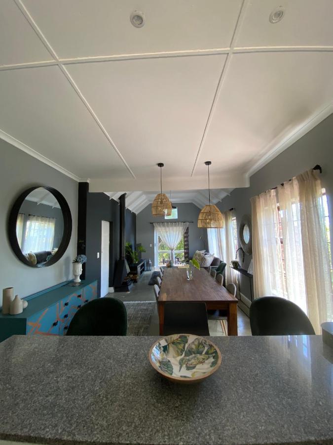 Cosy And Unique Family Retreat In Hout Bay Villa Кейптаун Екстериор снимка