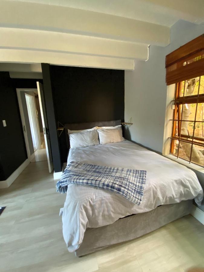 Cosy And Unique Family Retreat In Hout Bay Villa Кейптаун Екстериор снимка